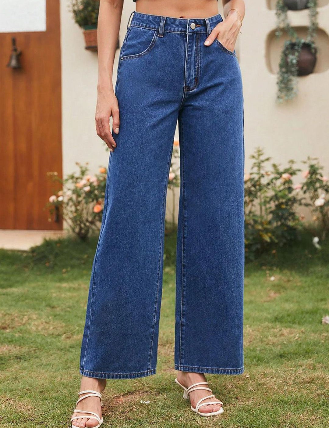 Kotty Women Flared High-Rise Cotton Stretchable Jeans