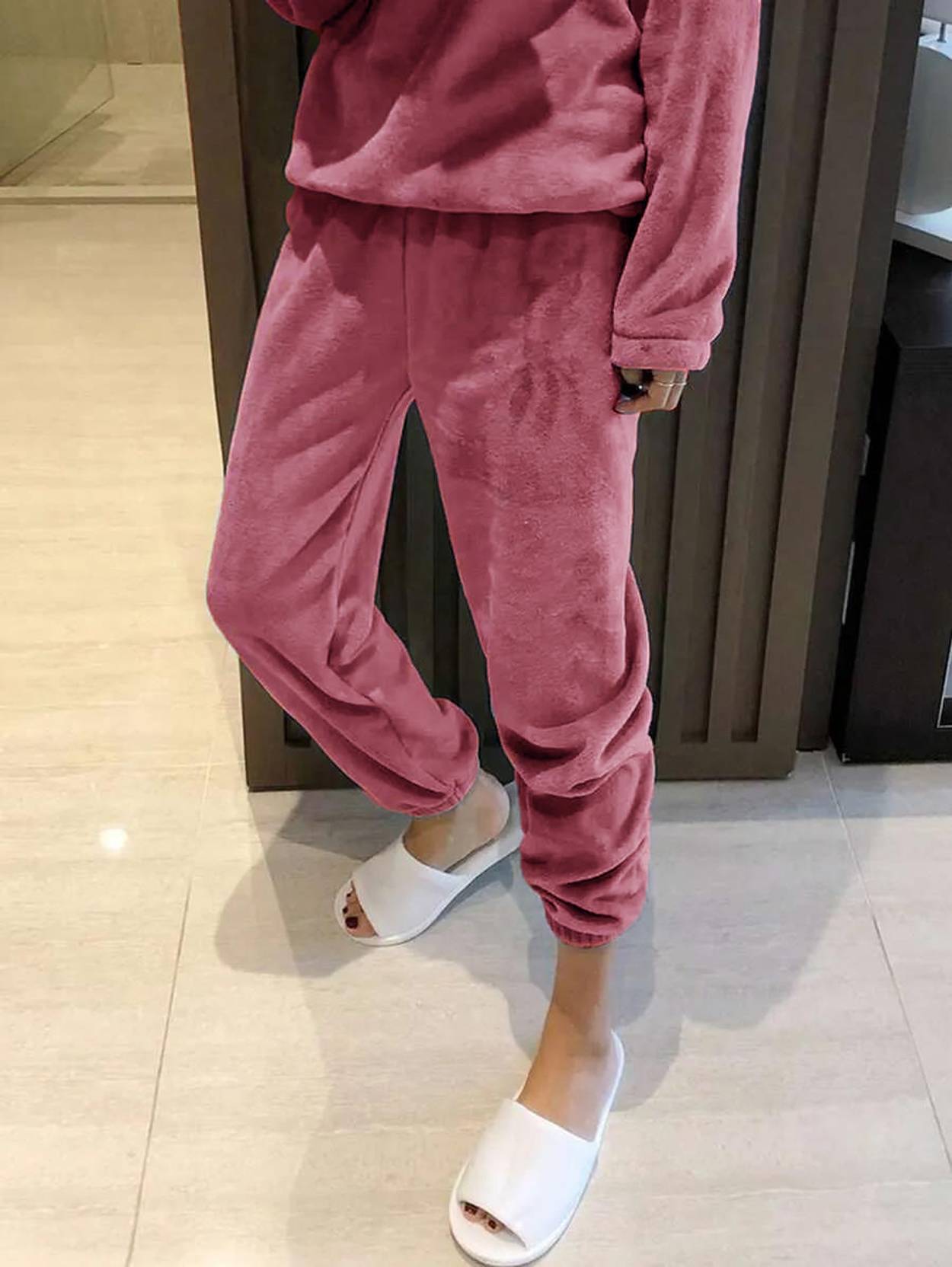 Kotty Round Neck Sweatshirt With Joggers Co-Ords Set