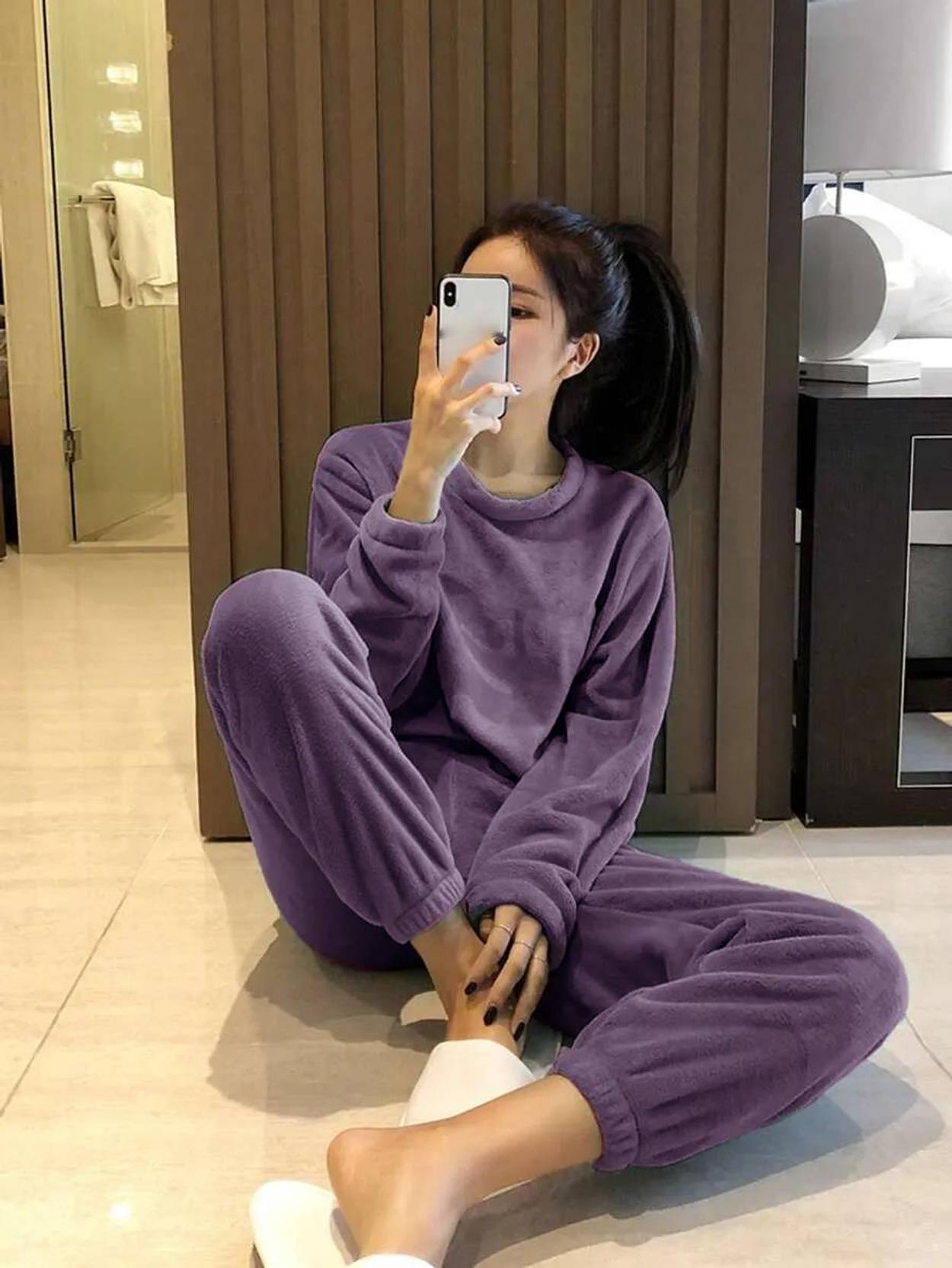 Kotty Round Neck Long Sleeves Sweatshirt With Joggers Co-Ords