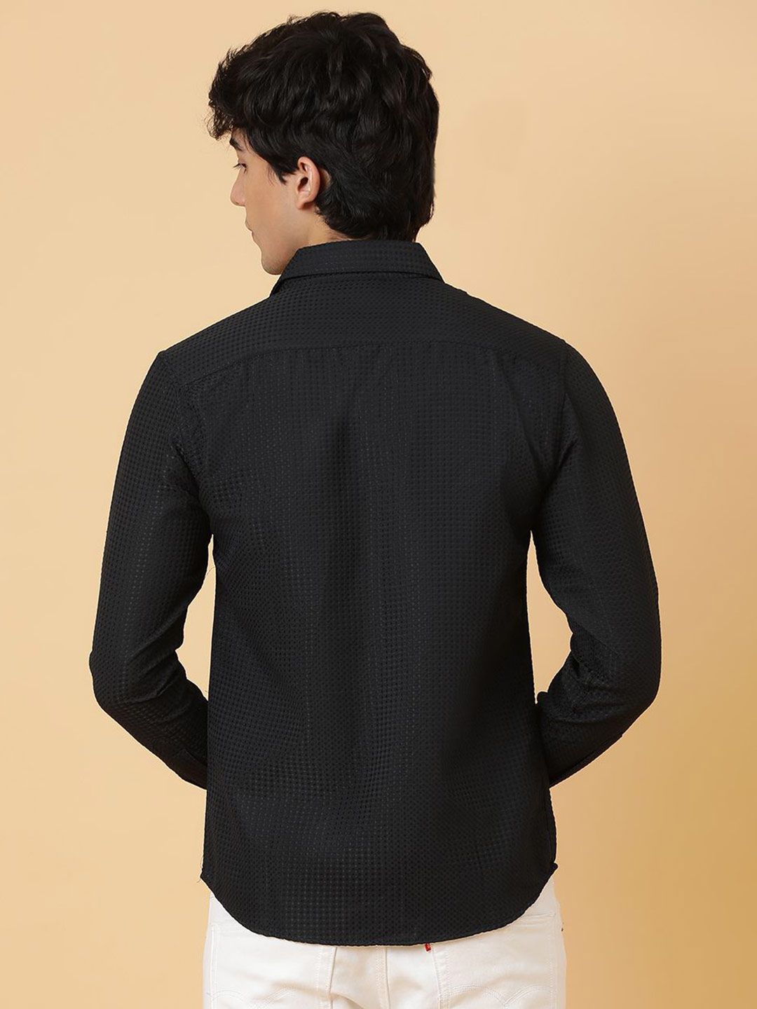 Kotty Men Relaxed Spread Collar Solid Casual Shirt