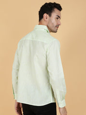 Kotty Men Relaxed Spread Collar Graphic Printed Casual Shirt