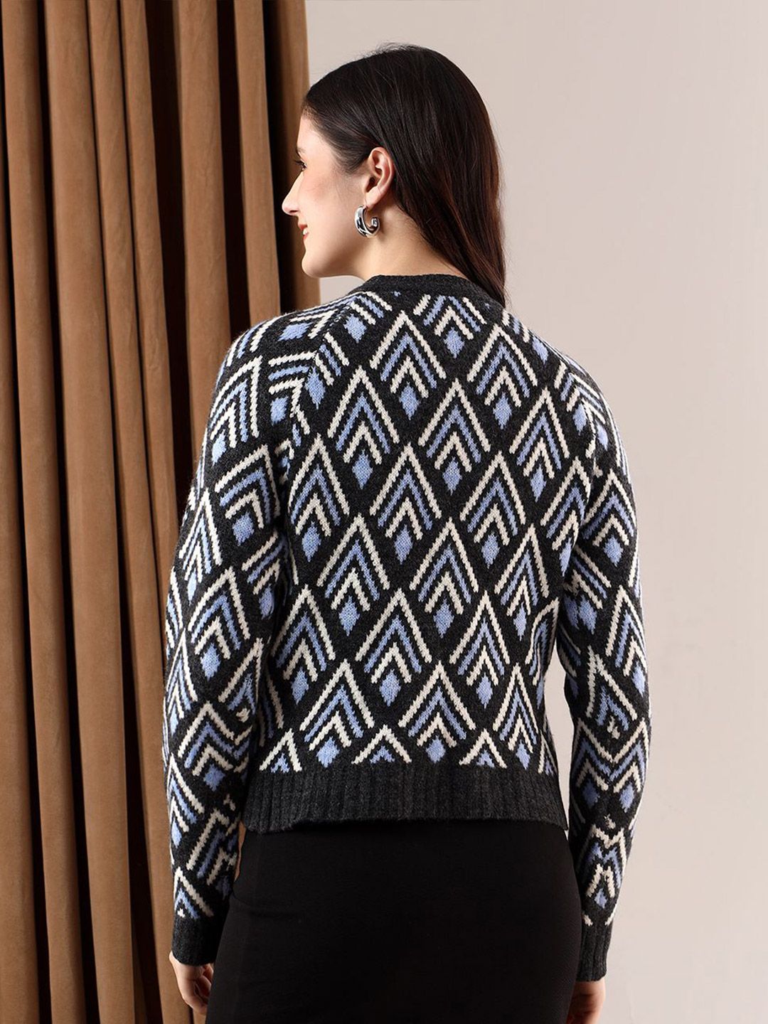 Kotty Women Printed Crop Pullover