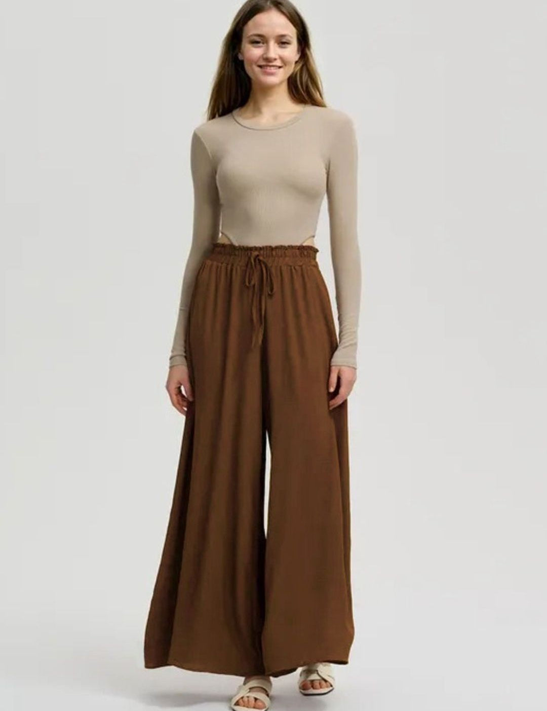 Kotty Women Relaxed High-Rise Wide Leg Trousers