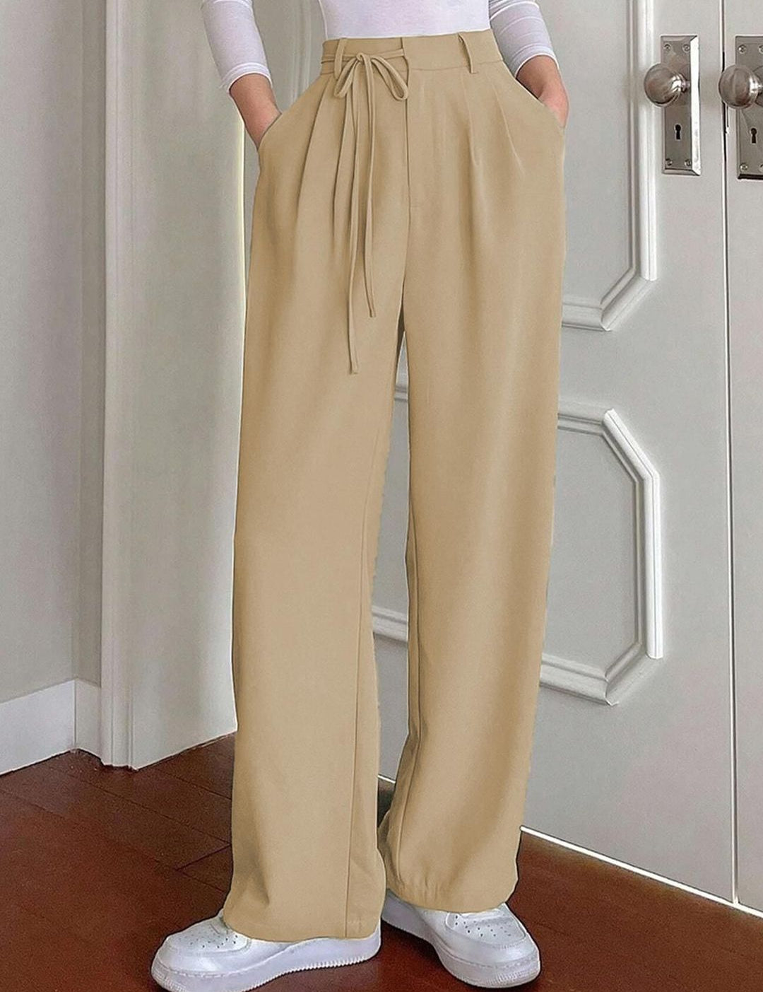 Kotty Women Relaxed Straight Leg Straight Fit High-Rise Trousers