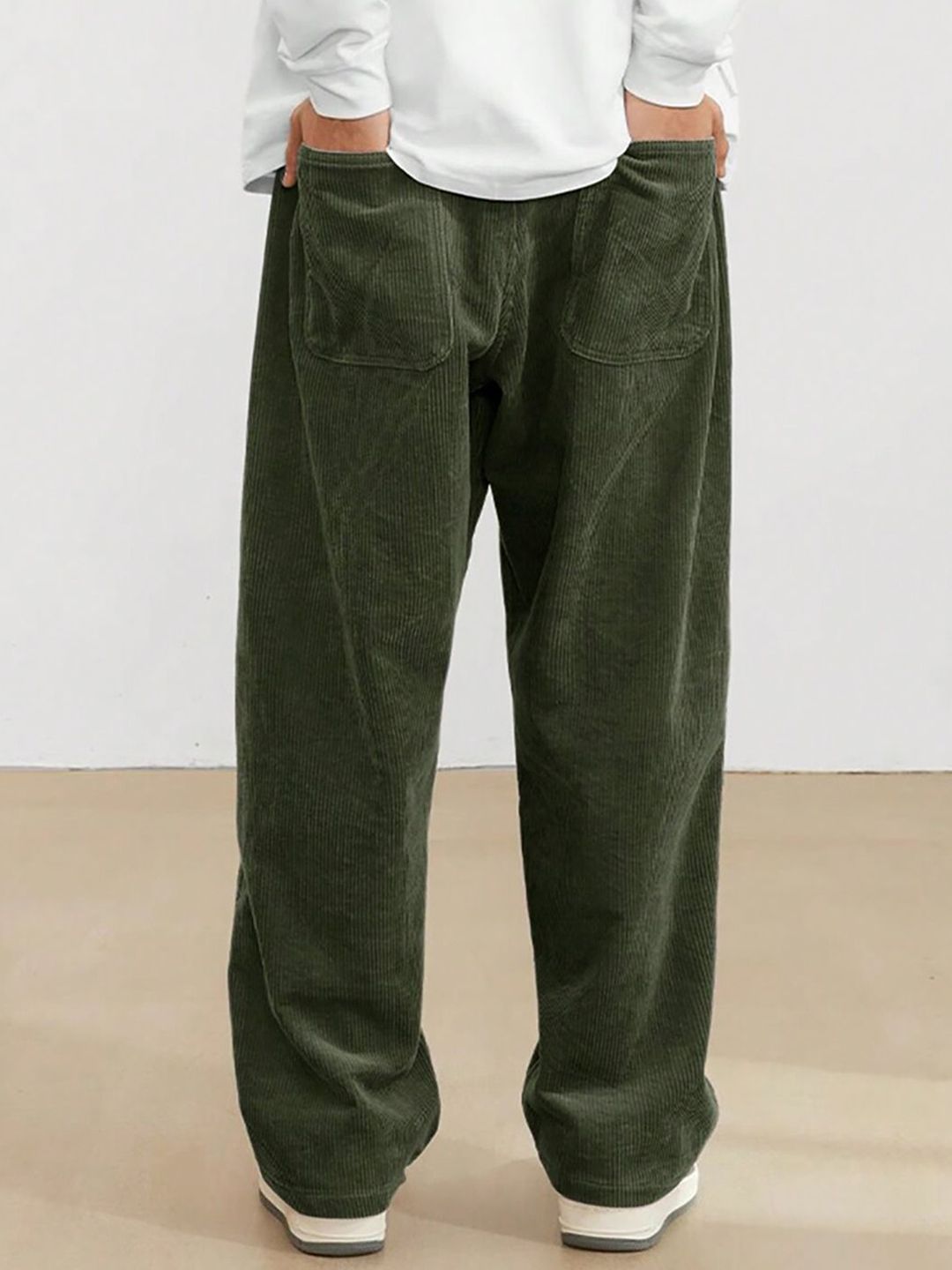 Kotty Men Loose Fit High-Rise Regular Trousers