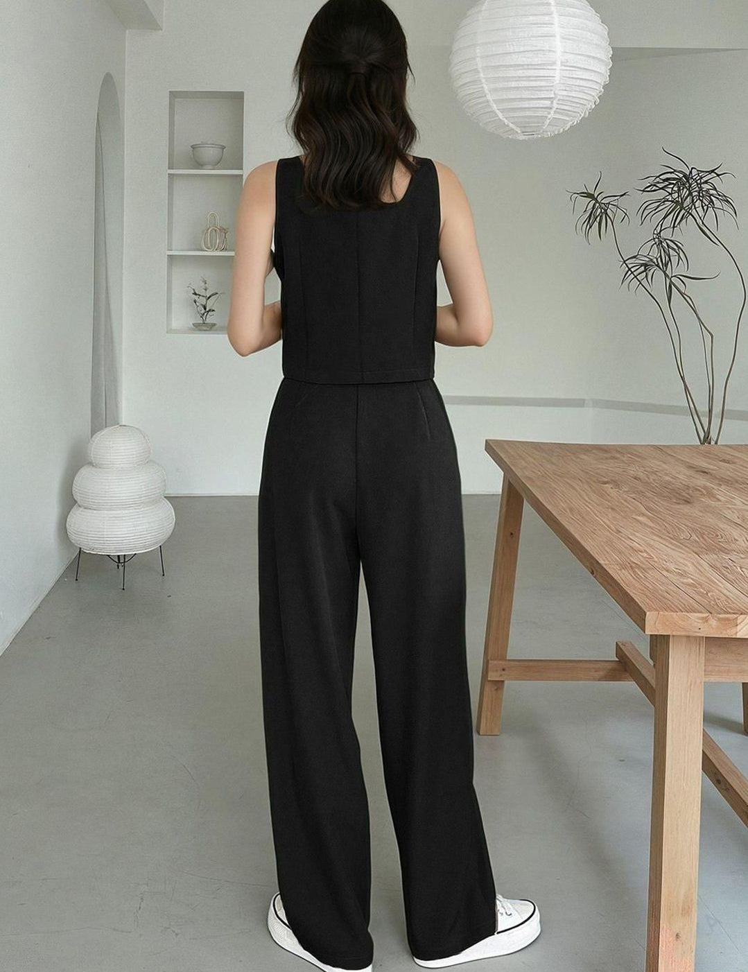 Kotty Black Square Neck Sleeveless Top With Skirt 