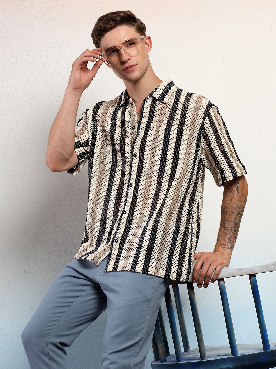 Kotty Vertical Stripes Cotton Spread Collar Short Sleeves Shirt