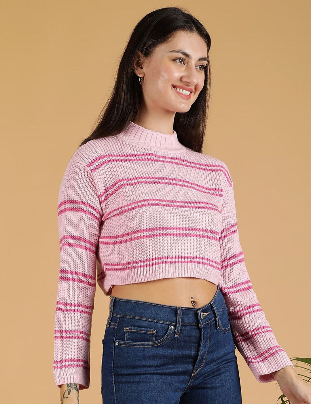 Kotty Women Striped Round Neck Crop Pullover Sweater 