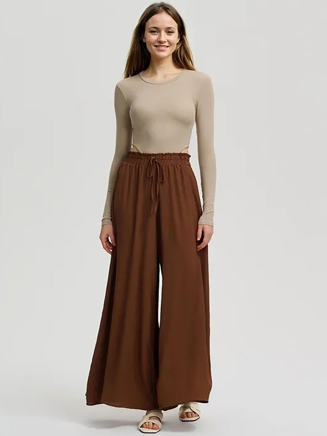 Kotty Women High-Rise Easy Wash Loose-Fit Pleated Wide Leg Trousers