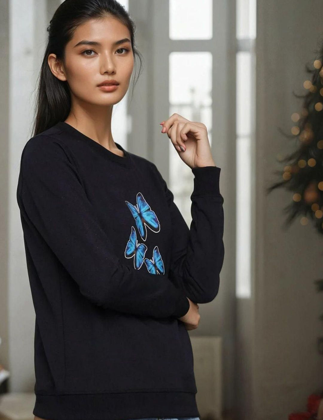Kotty Women Embroidered Round Neck Sweatshirt