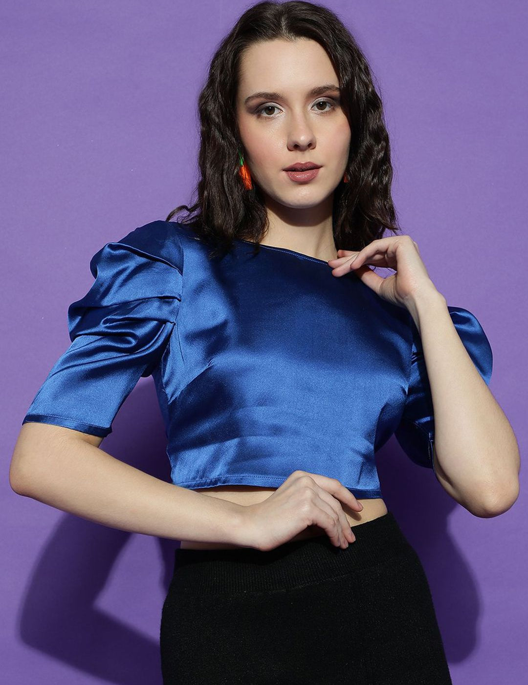 Kotty Women Solid Boat Neck Top