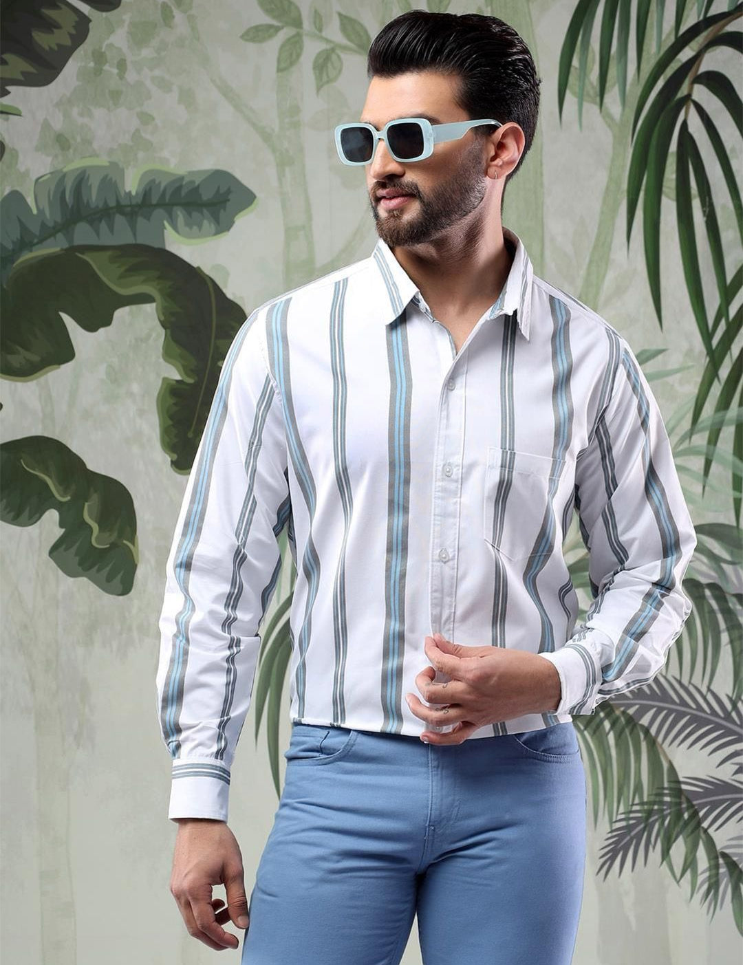 Kotty Men Spread Collar Vertical Striped Casual Shirt