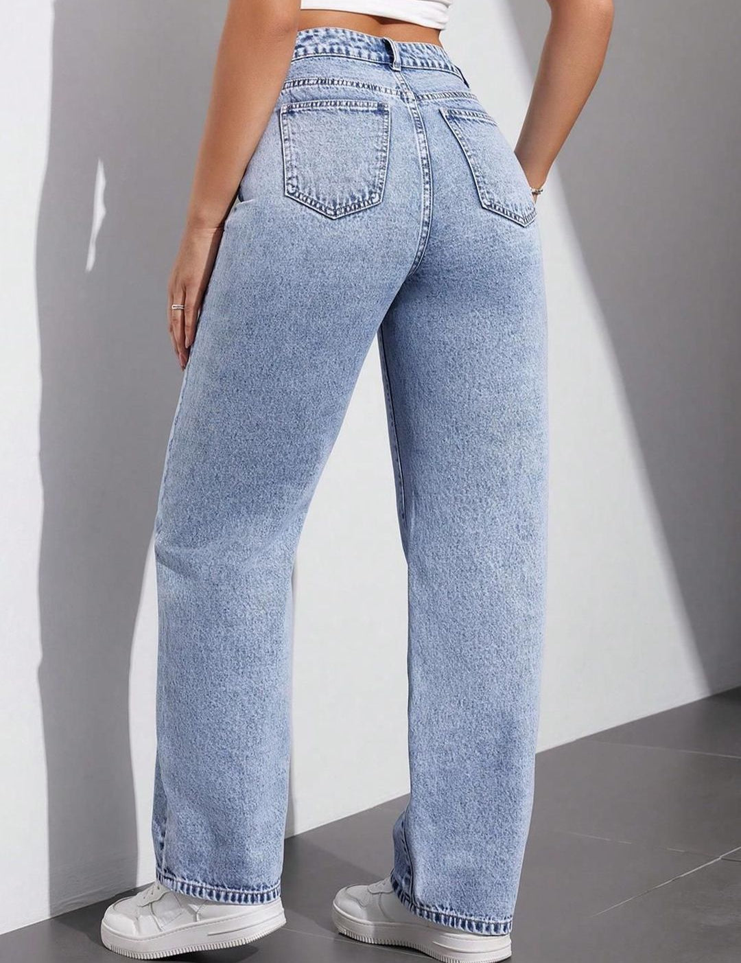 Kotty Women Straight Fit High-Rise Stretchable Jeans