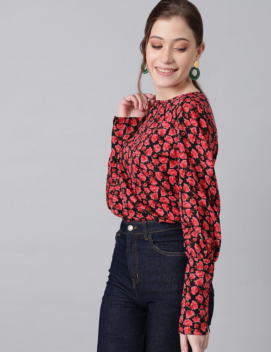 Kotty Women Round Neck Floral Printed Top