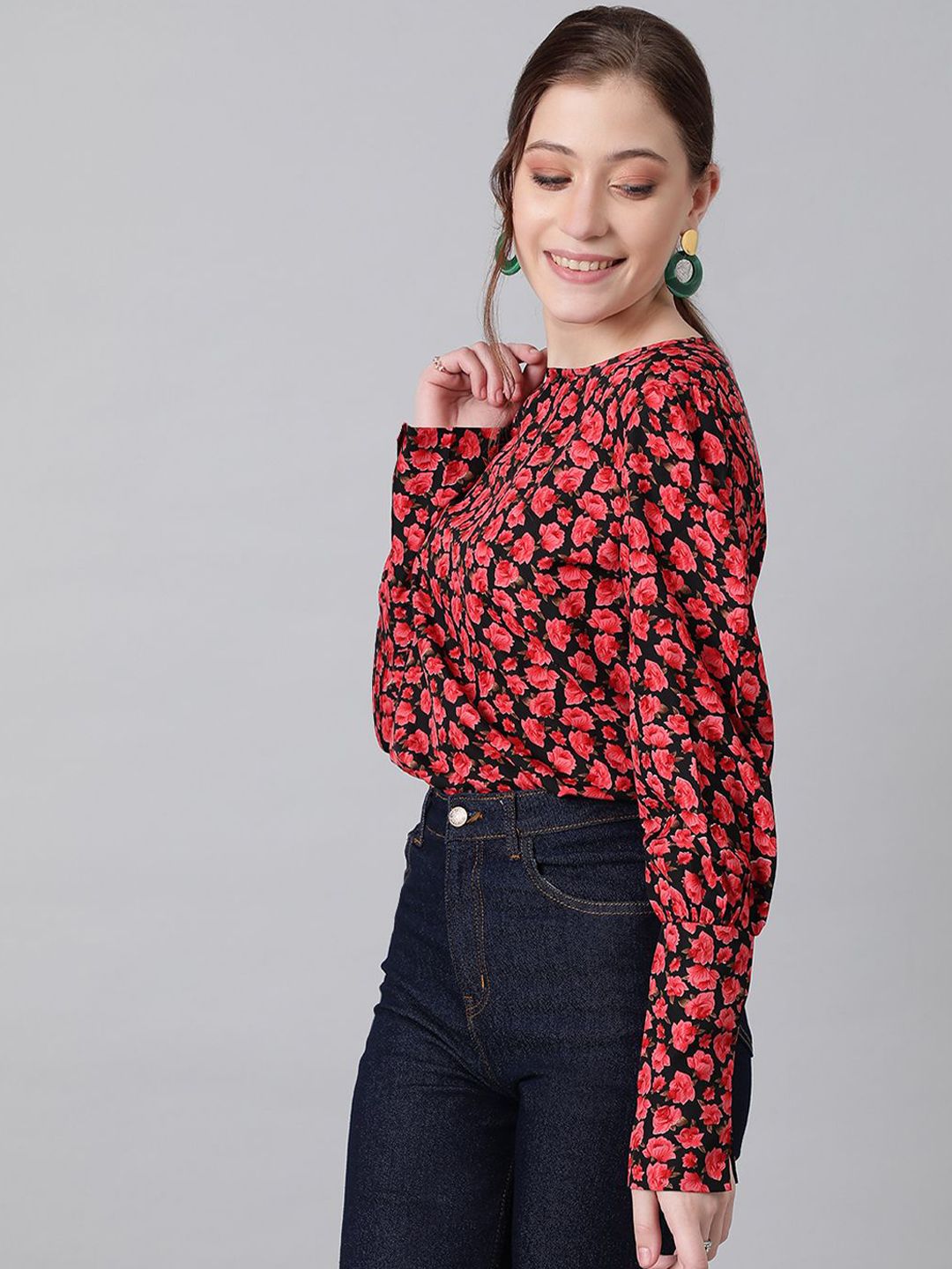 Kotty Women Round Neck Floral Printed Top