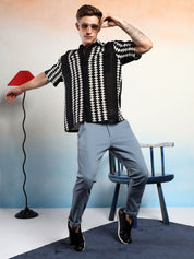 Kotty Vertical Stripes Cotton Spread Collar Short Sleeves Shirt