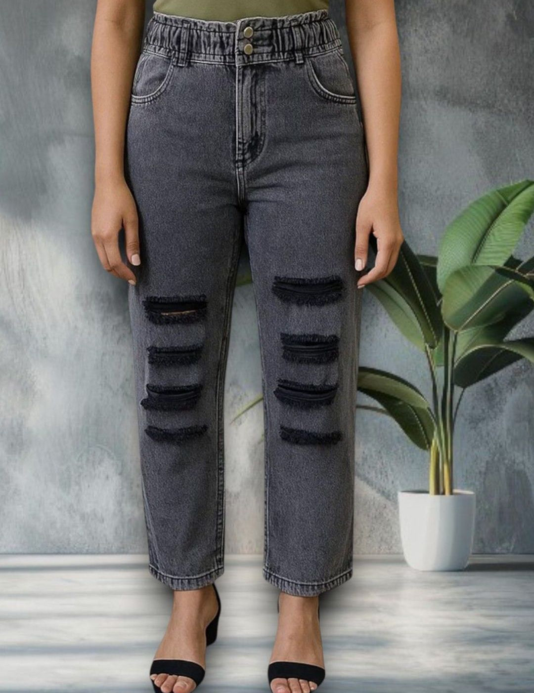 Kotty Women Straight Fit High-Rise Highly Distressed Light Fade Stretchable Jeans