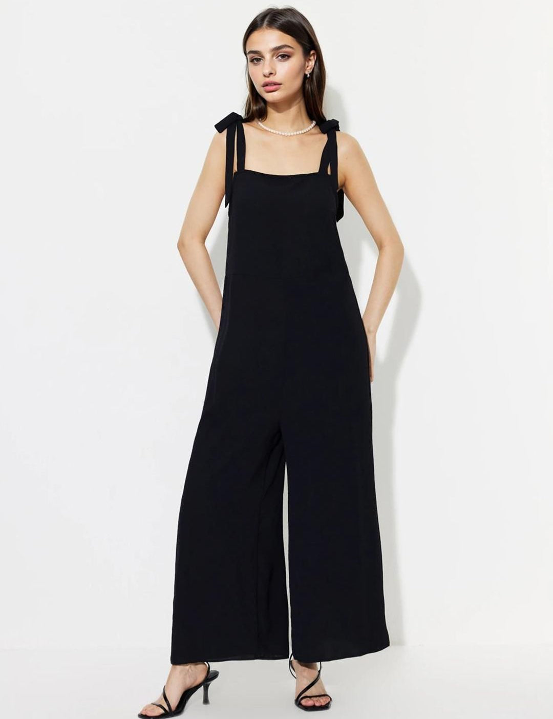 Kotty Women Square Neck Basic Jumpsuit