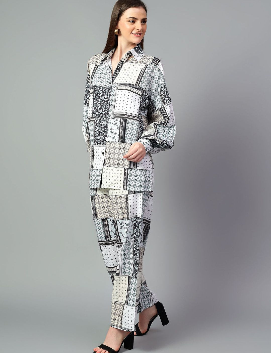 Kotty White Geometric Printed Shirt With Trousers