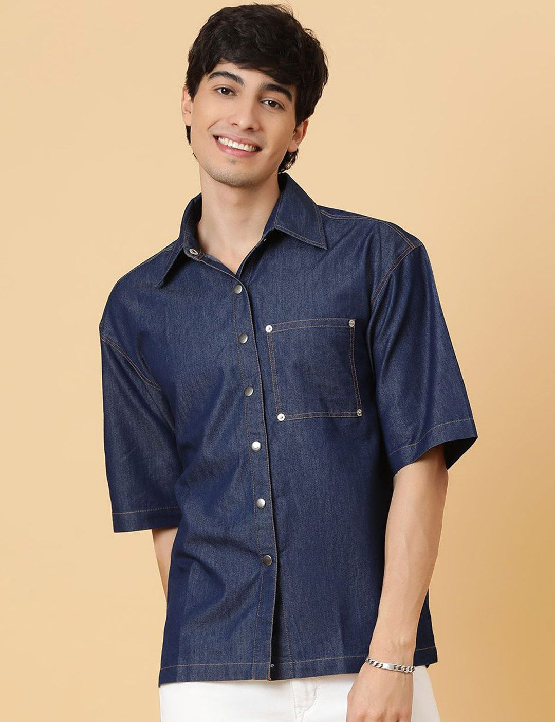 Kotty Men Relaxed Spread Collar Solid Cotton Casual Shirt