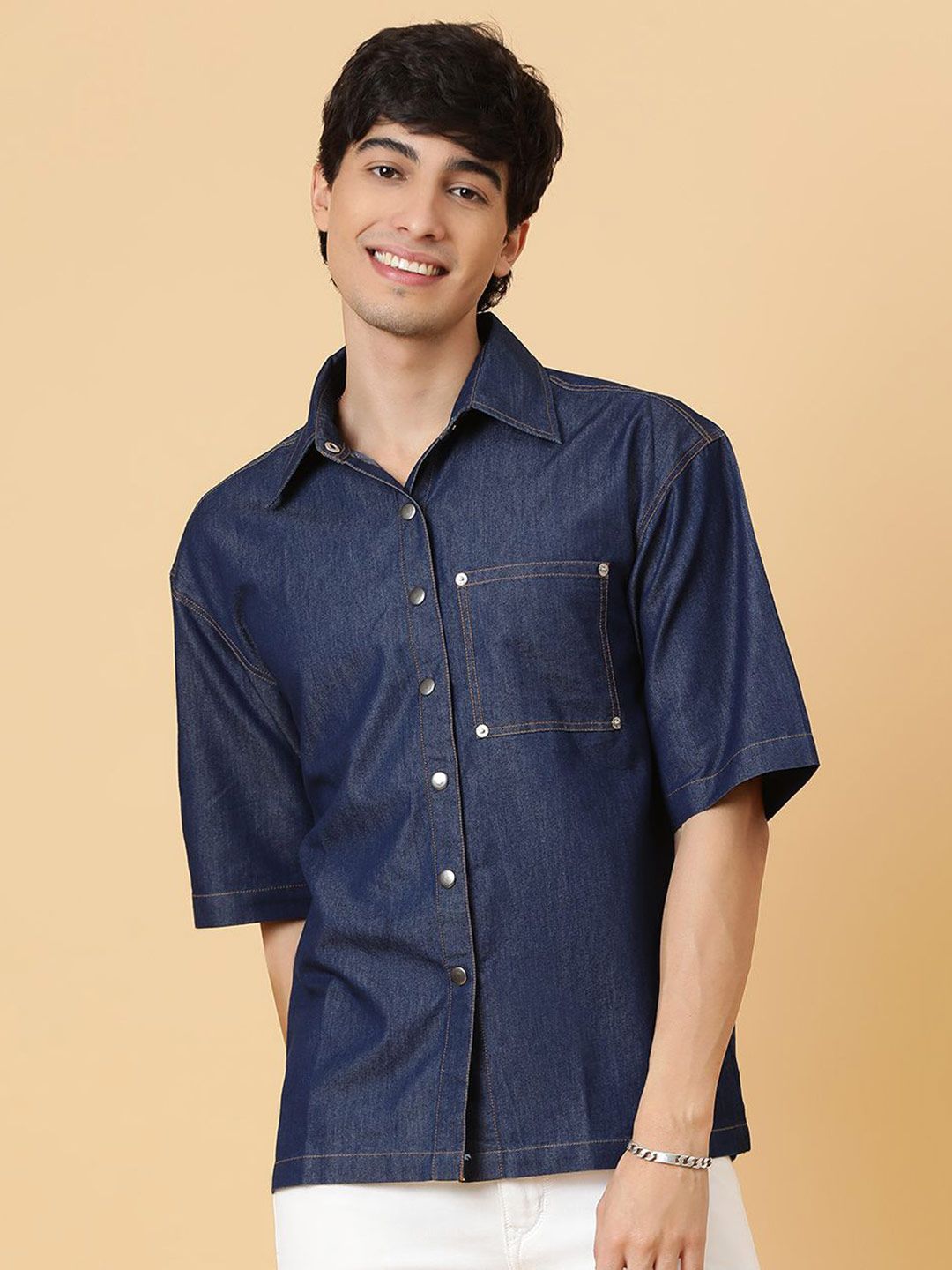 Kotty Men Relaxed Spread Collar Solid Cotton Casual Shirt