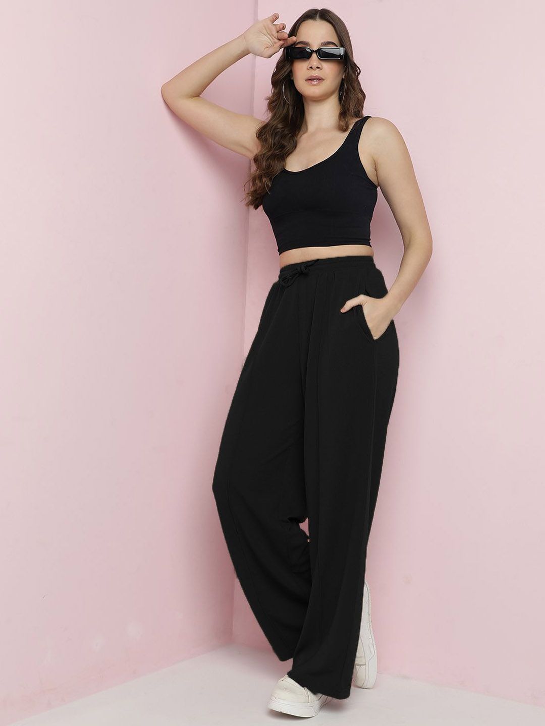 Kotty Women Relaxed Straight Fit High-Rise Parallel Trousers
