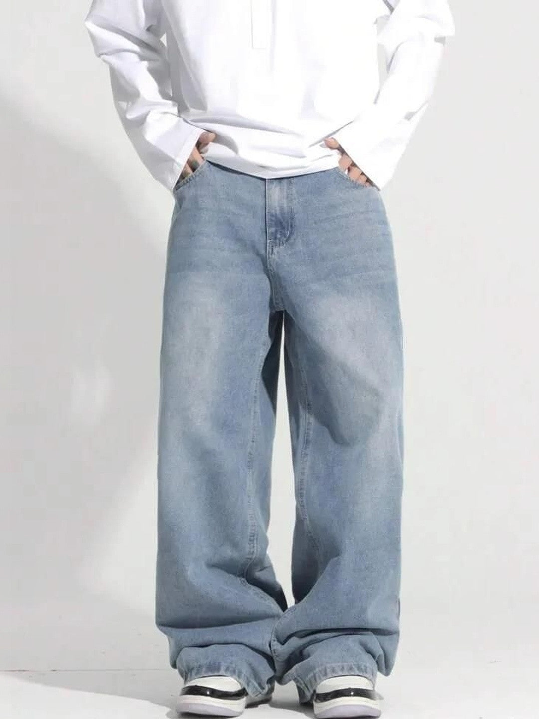 Kotty Men Wide Leg Low-Rise Light Fade Stretchable Jeans