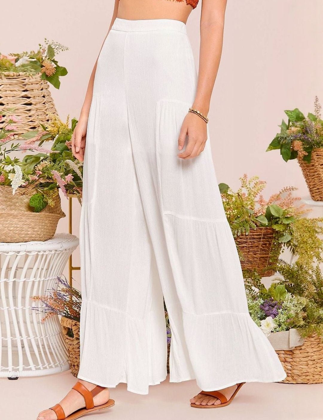 Kotty Women Relaxed Straight Leg High-Rise Trousers