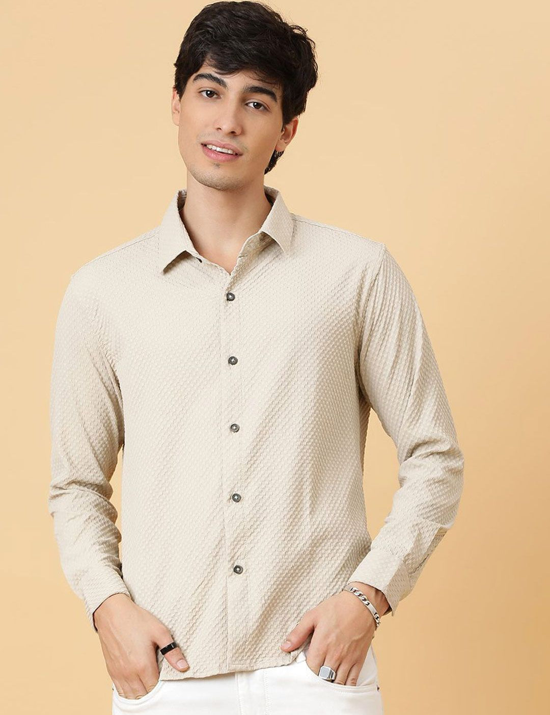 Kotty Men Relaxed Spread Collar Solid Casual Shirt