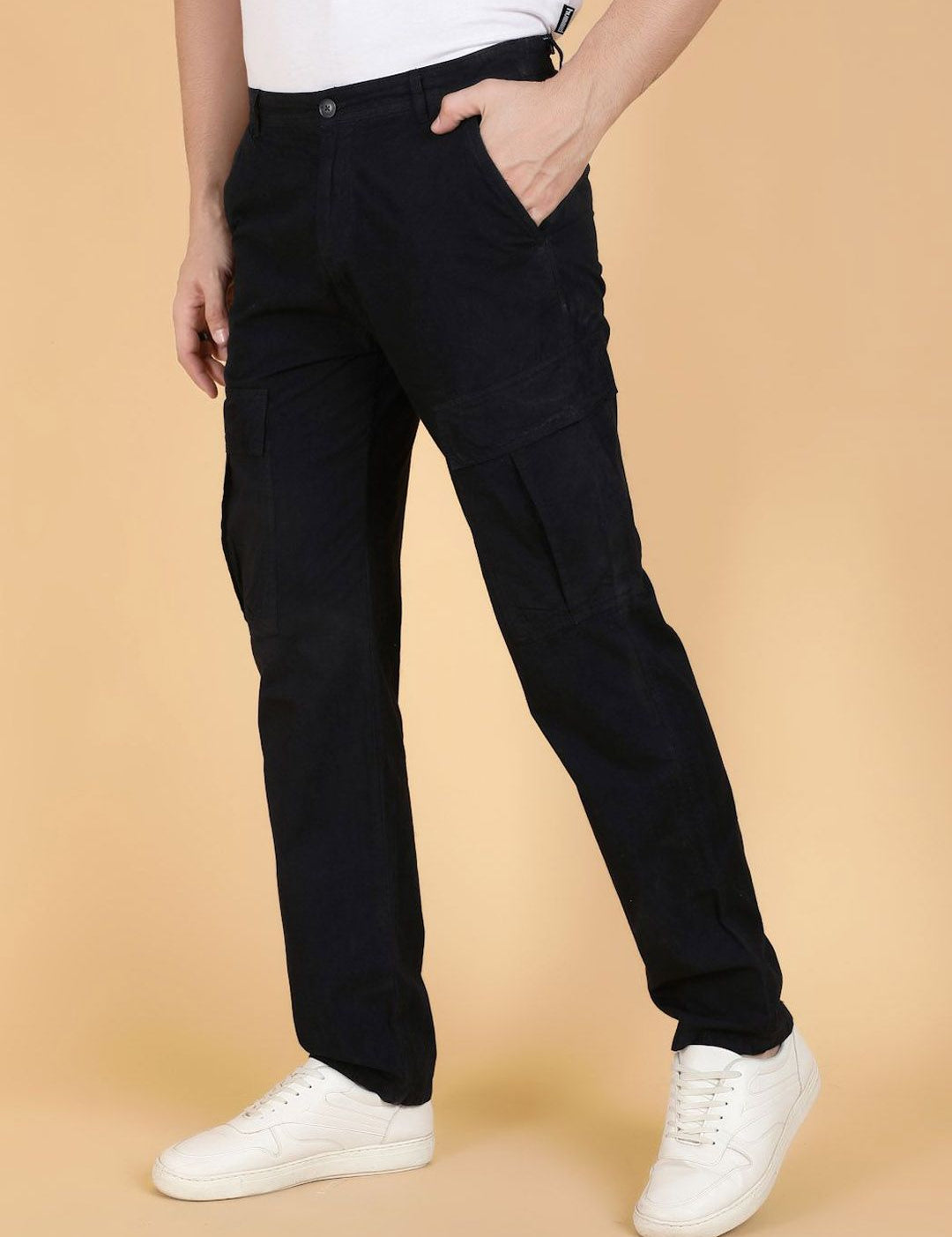 Kotty Men Regular Fit Mid-Rise Black Cargo Trousers
