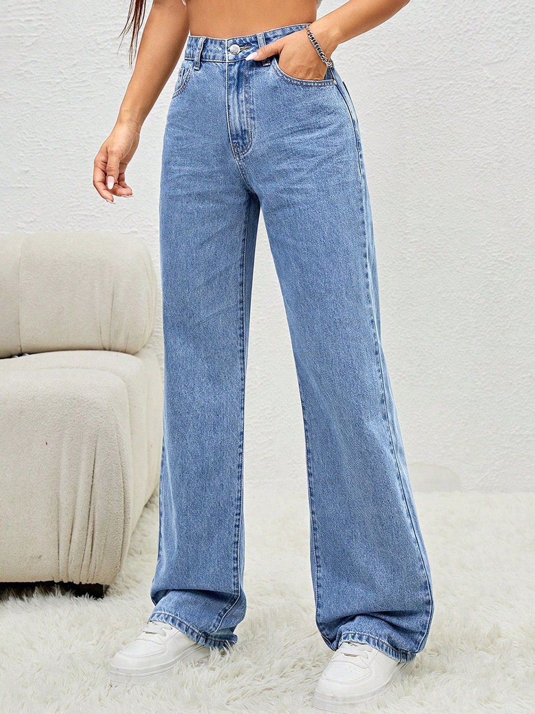 Kotty Women Jean Straight Fit High-Rise Stretchable Jeans