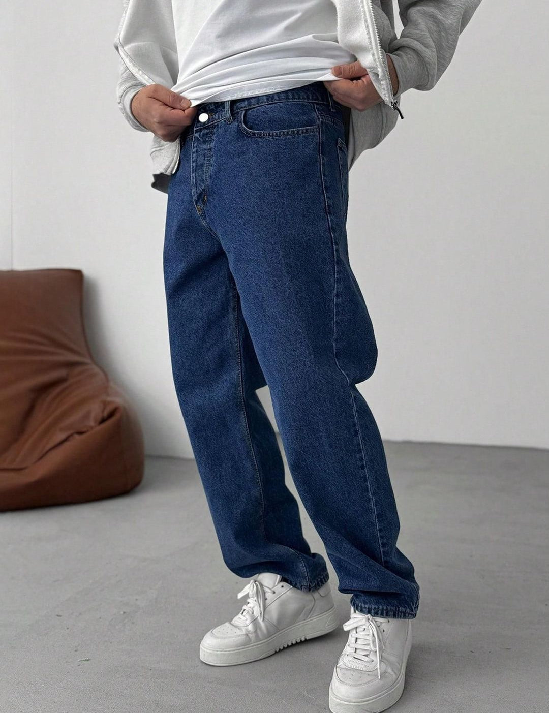 Kotty Men Straight Fit Low-Rise Stretchable Jeans