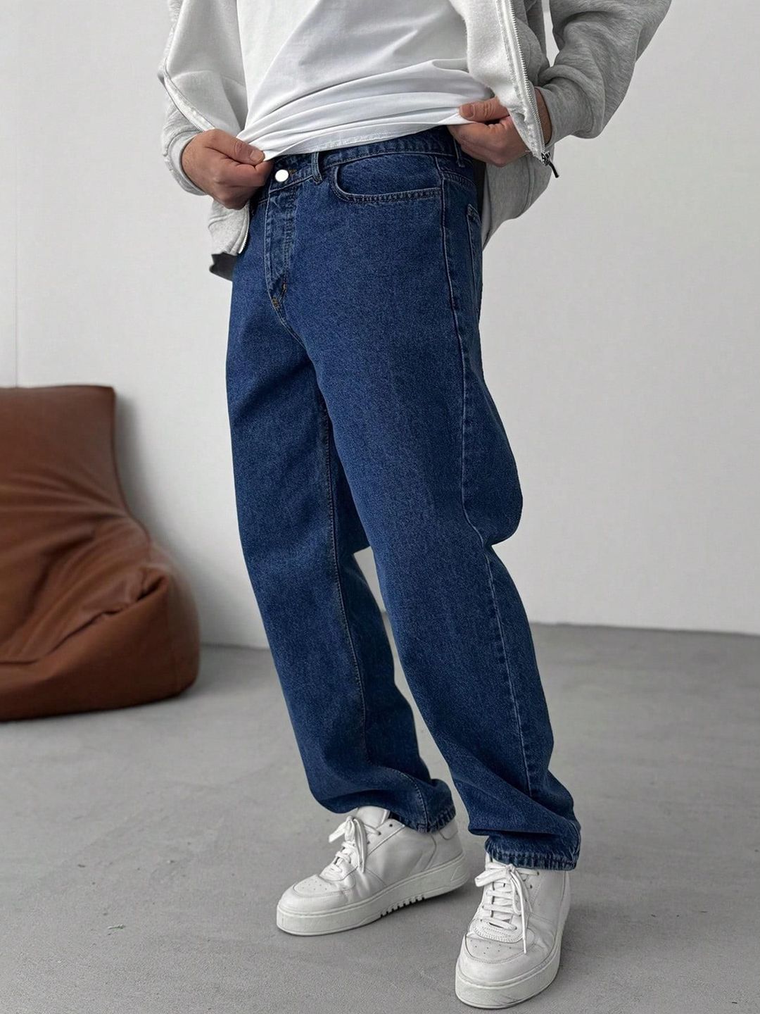 Kotty Men Straight Fit Low-Rise Stretchable Jeans