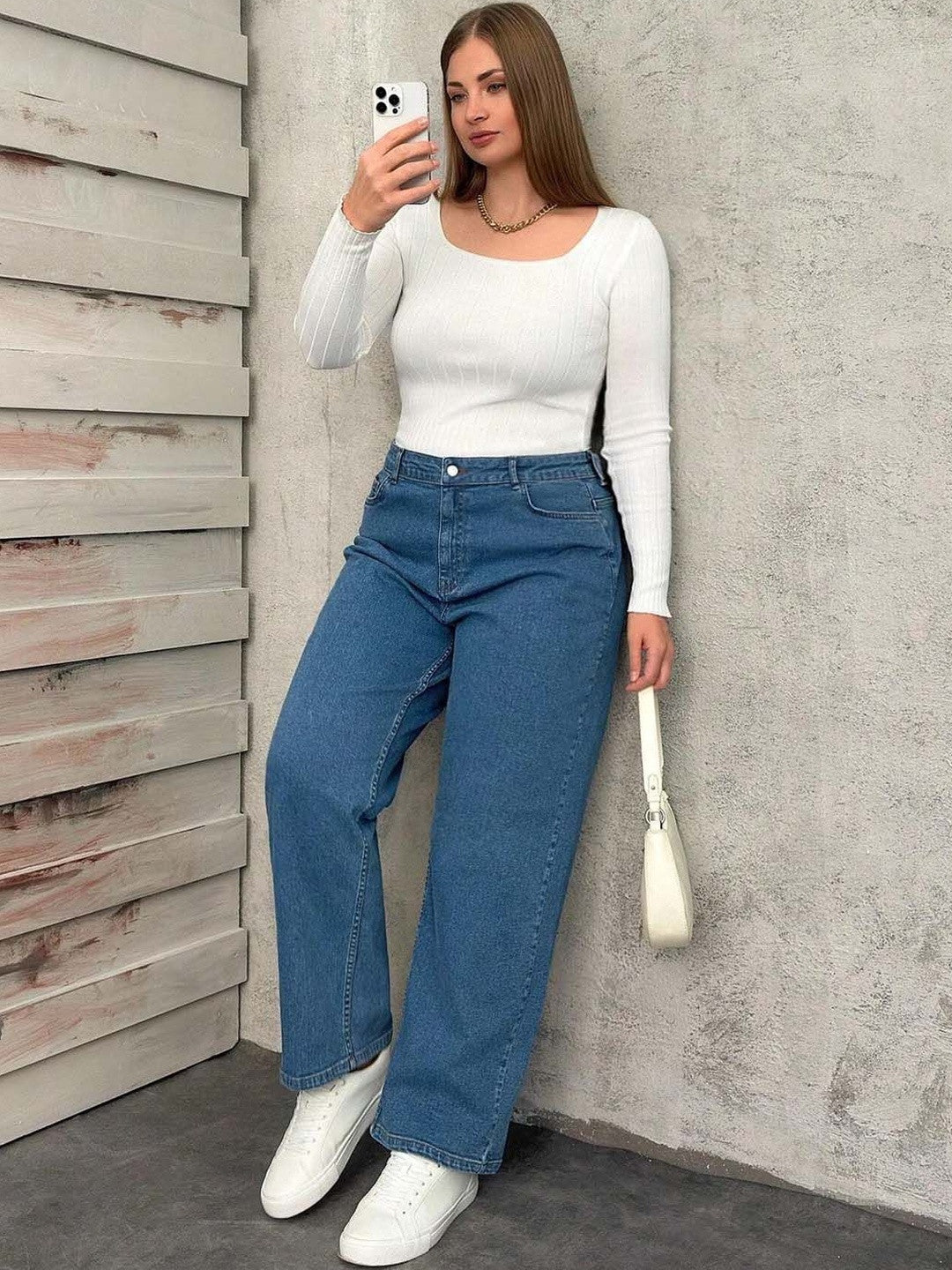 Kotty Women High Rise Straight Wide Fit Denim Jeans