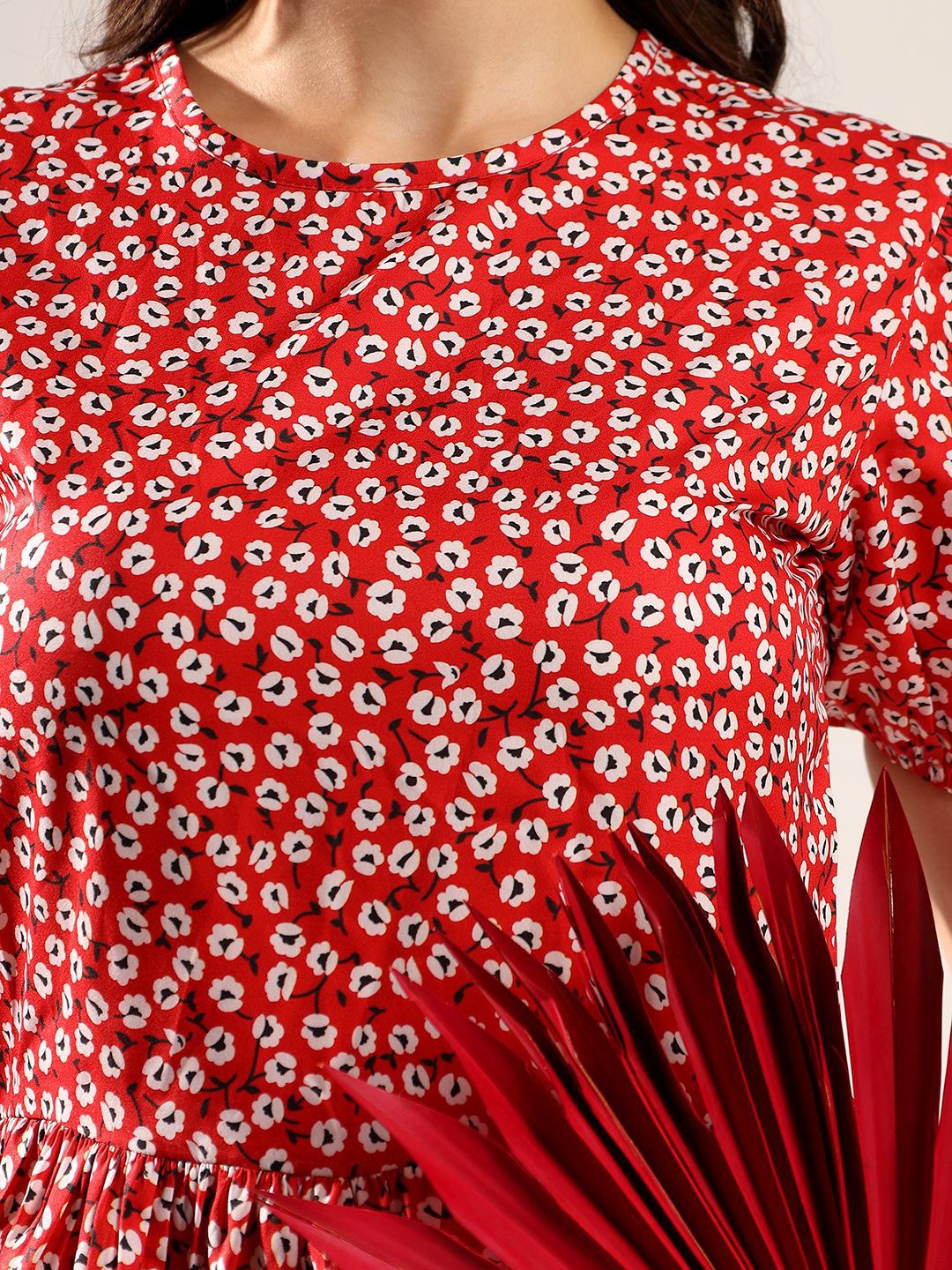 Kotty Women Floral Print Puff Sleeve Top