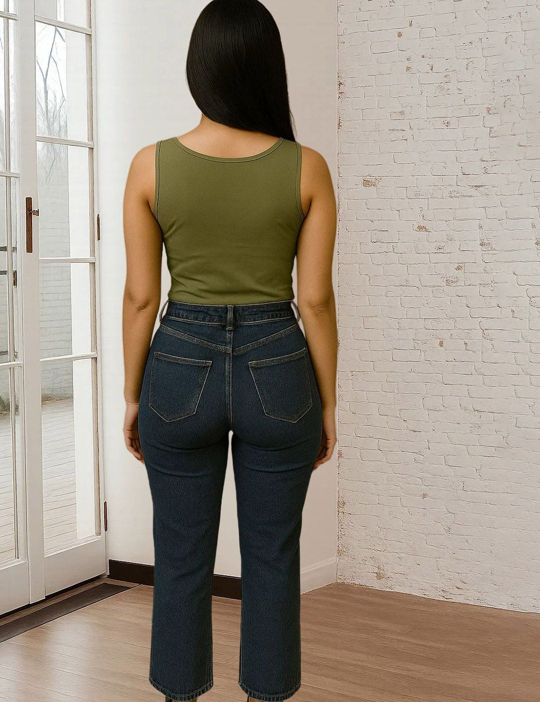 Kotty Women Relaxed Fit High-Rise Mildly Distressed Stretchable Jeans