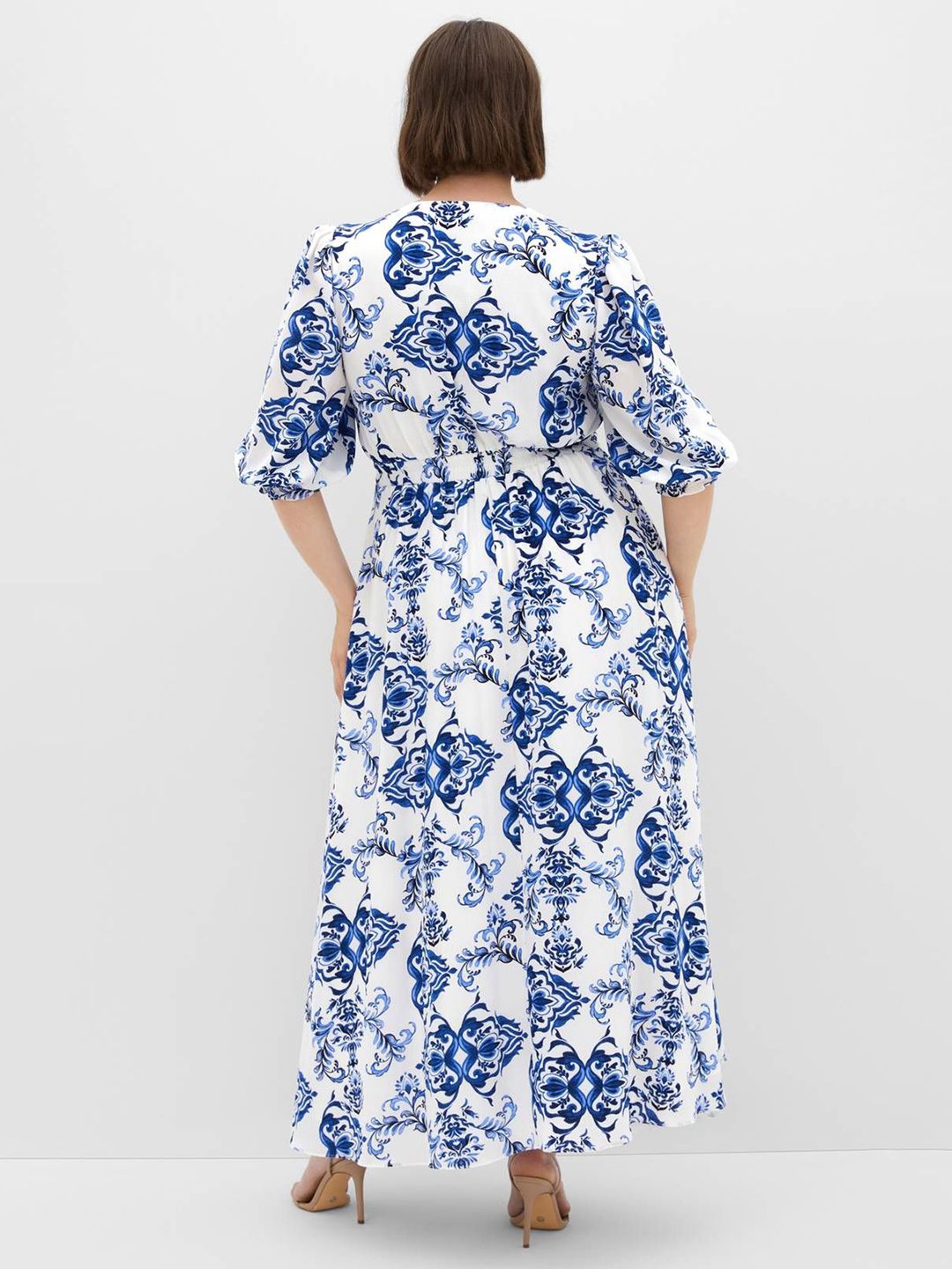 CURVE BY KOTTY Wmen Floral Printed Cut-Outs A-Line Maxi Dress