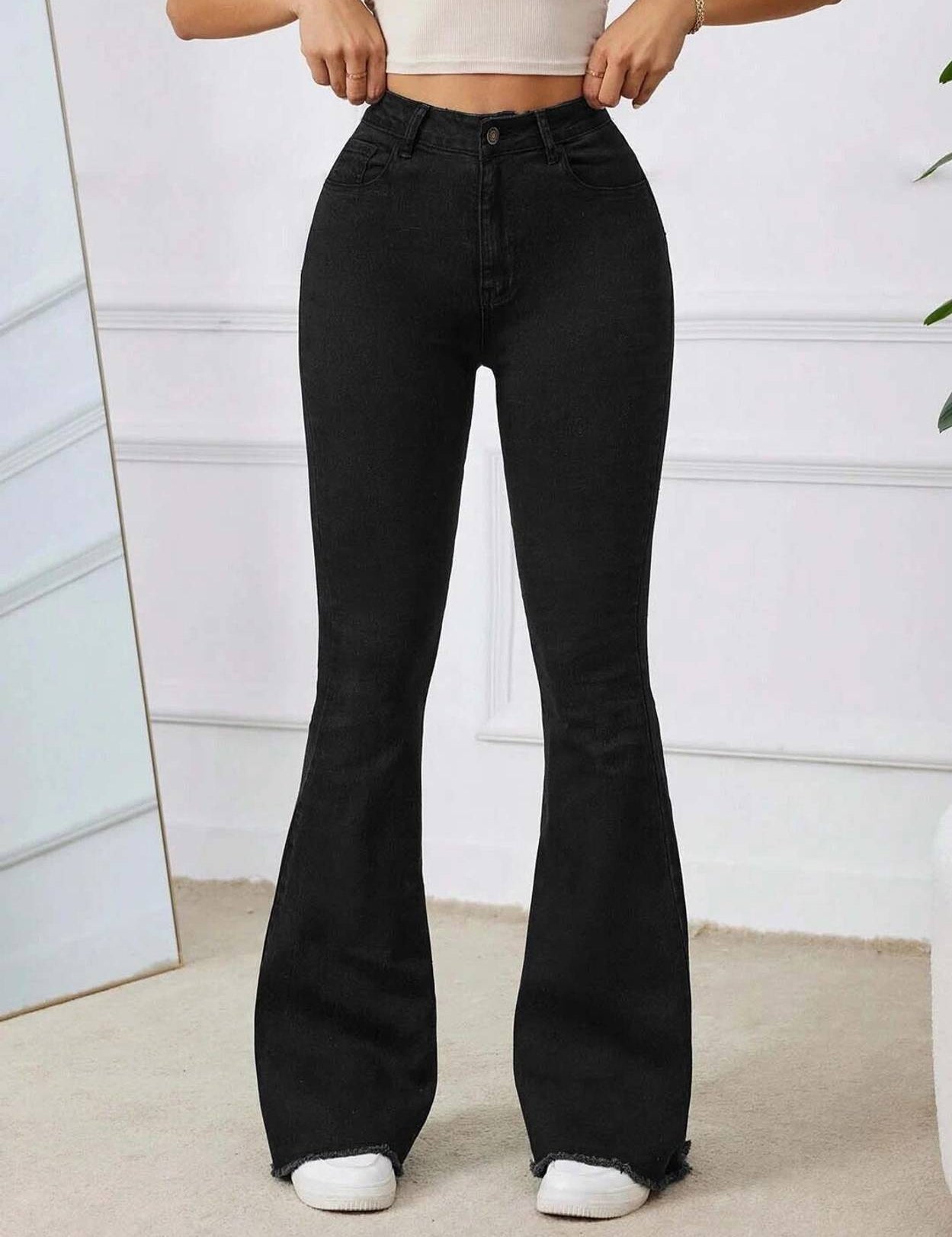 WomenBoot-LegHighRiseBlackJeans-0.jpg_1.jpg