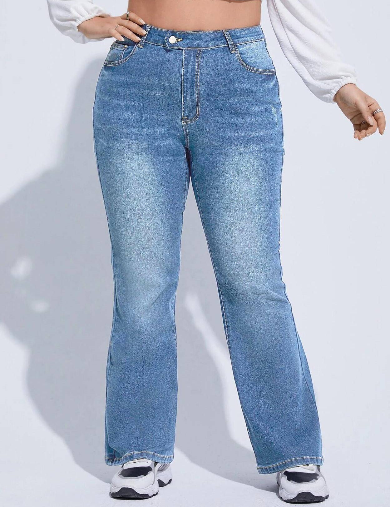 WomenBoot-LegHighRiseBlueJeans-0.jpg_1.jpg