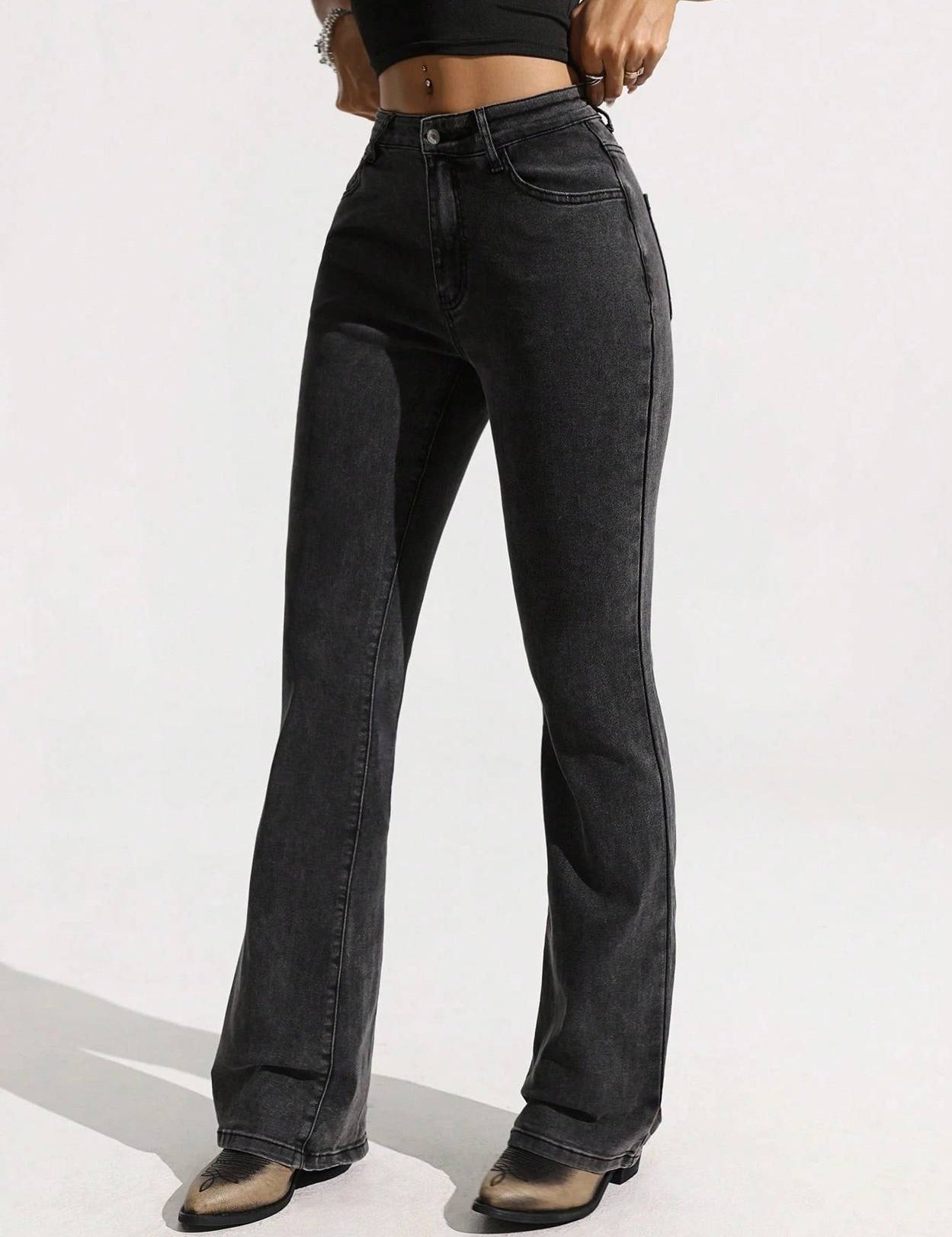 WomenBoot-LegHighRiseGreyJeans-2.jpg_1.jpg