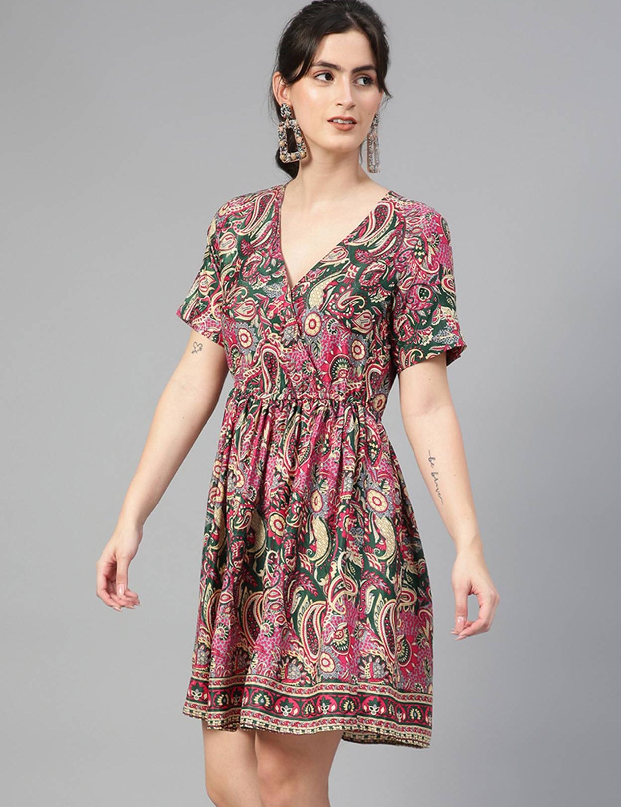 WomenFitandFlareMulticolorAboveKnee_MidThighLengthDress-0.jpg_1_23dca9a5-f334-4a91-8422-f0b9c9be1eb1.jpg