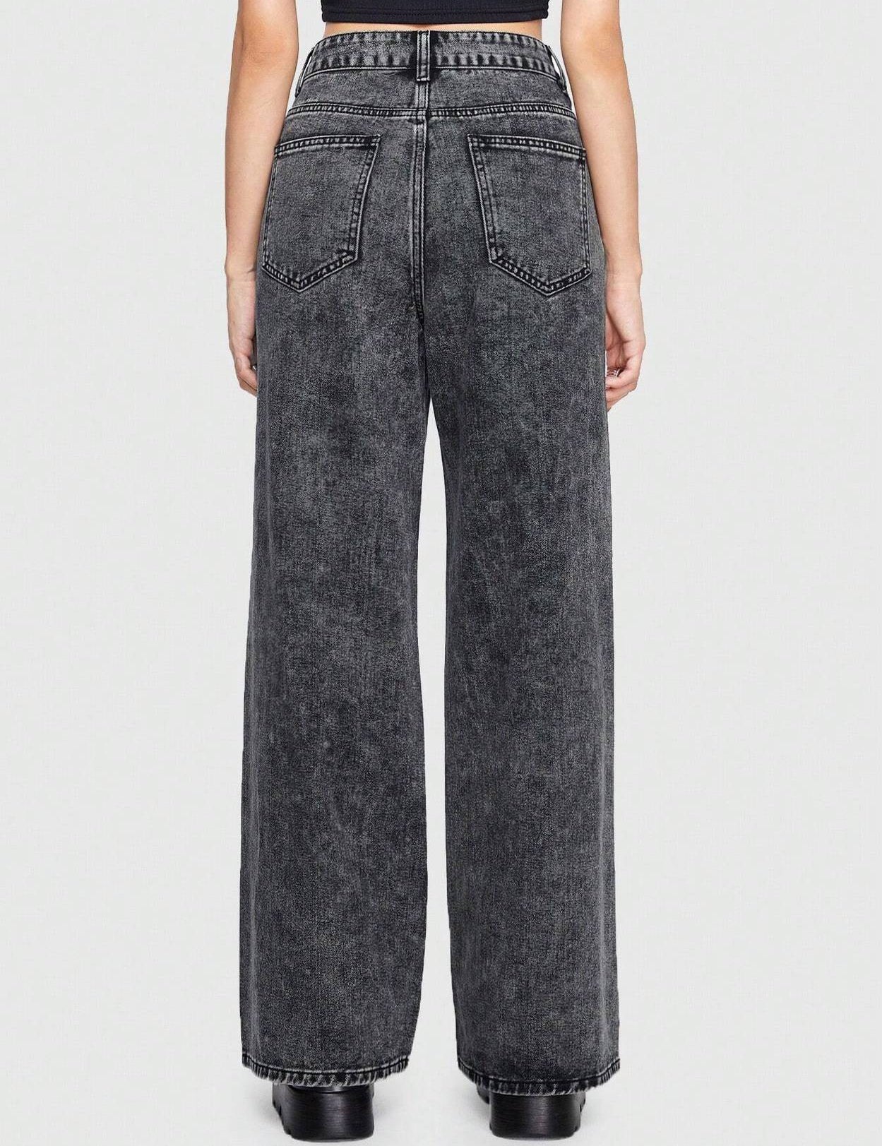 WomenFlaredHighRiseBlackJeans-1_jpg.jpg