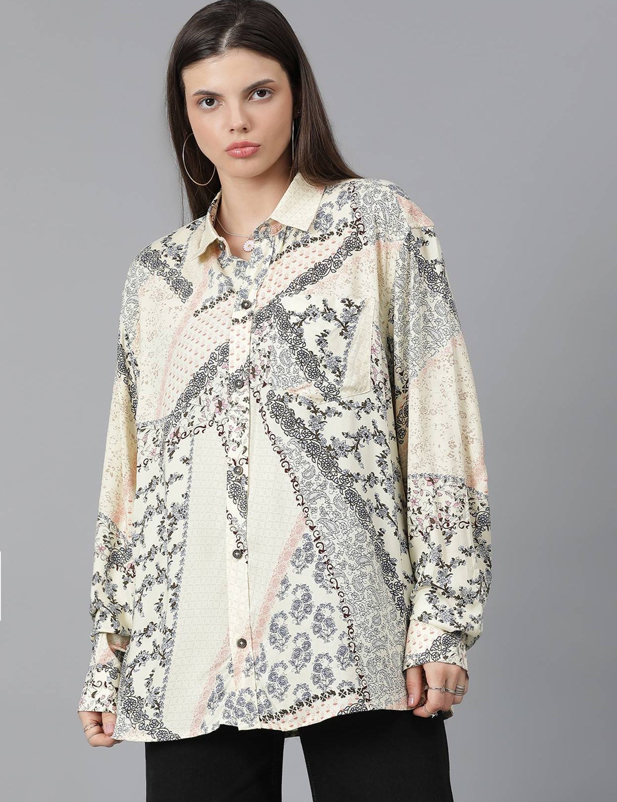 WomenOversizedFitPrintedSpreadCollarCasualShirt-3.jpg_1.jpg