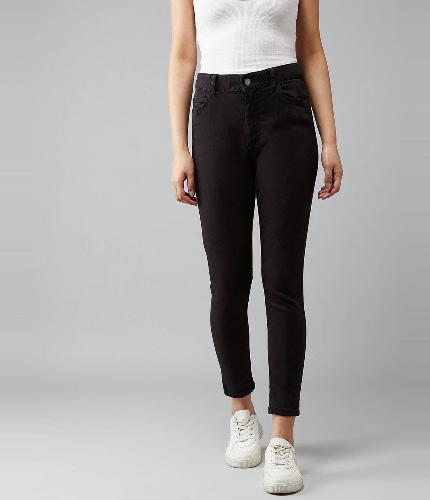 WomenRegularHighRiseBlackJeans-0.jpg_5_404e09a4-73e5-441b-a425-1616ff0384ca.jpg