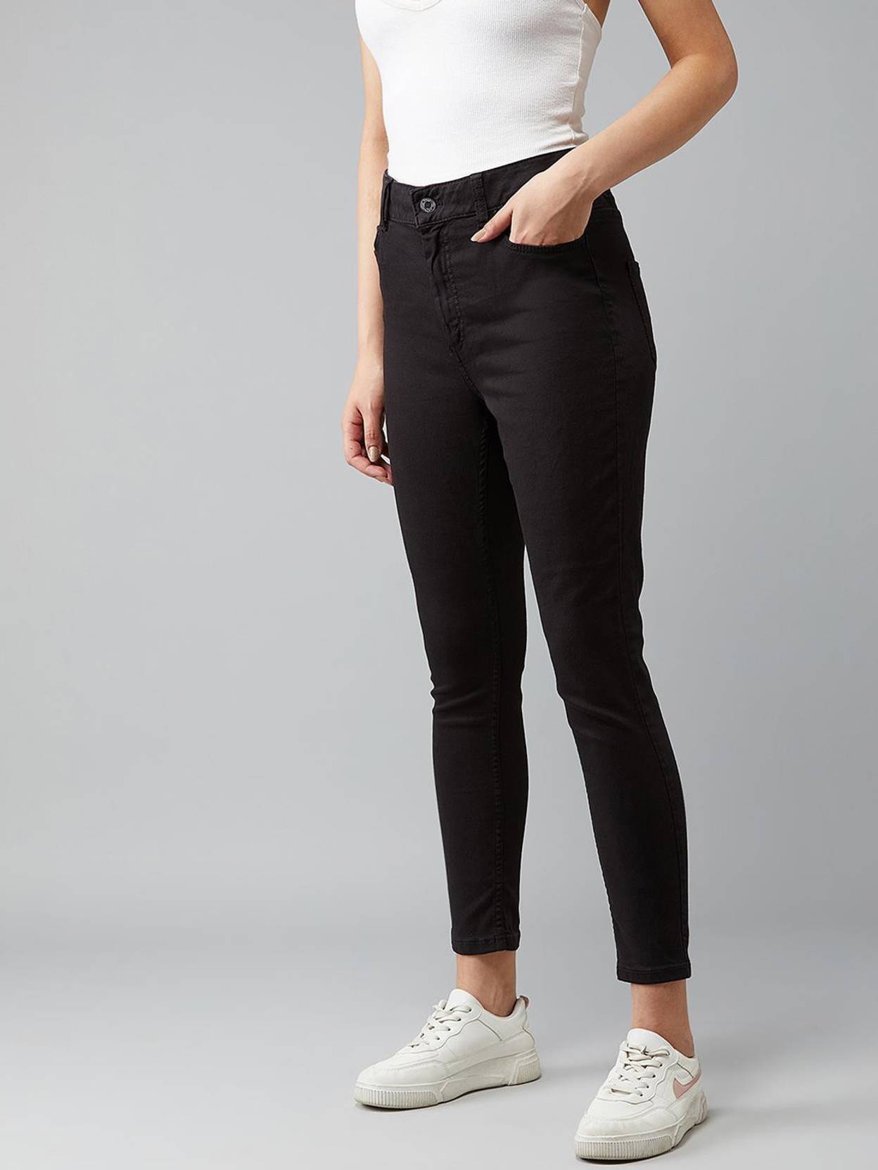 KOTTY Women Regular High Rise Black Jeans
