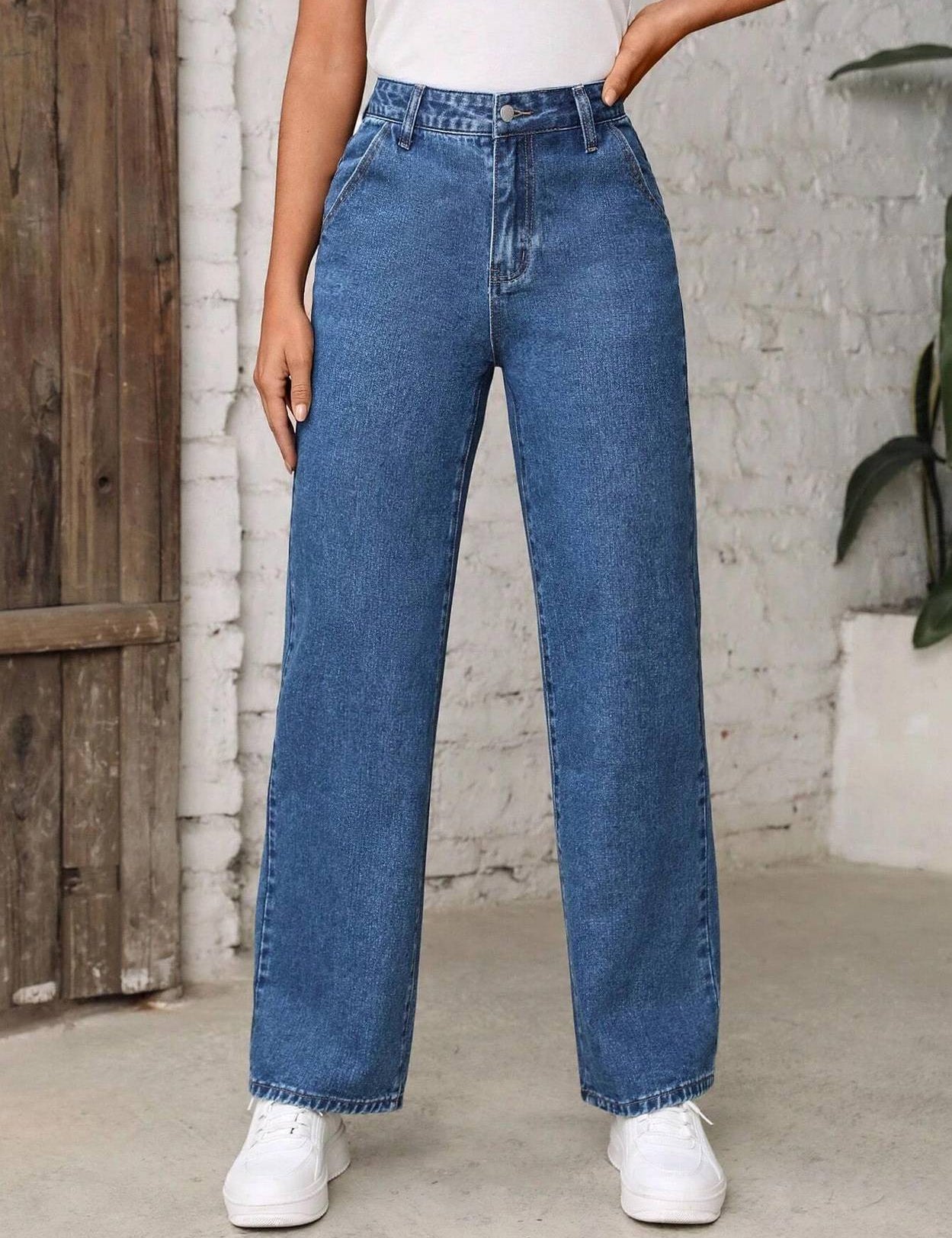 WomenRegularHighRiseBlueJeans-0.jpg_7.jpg