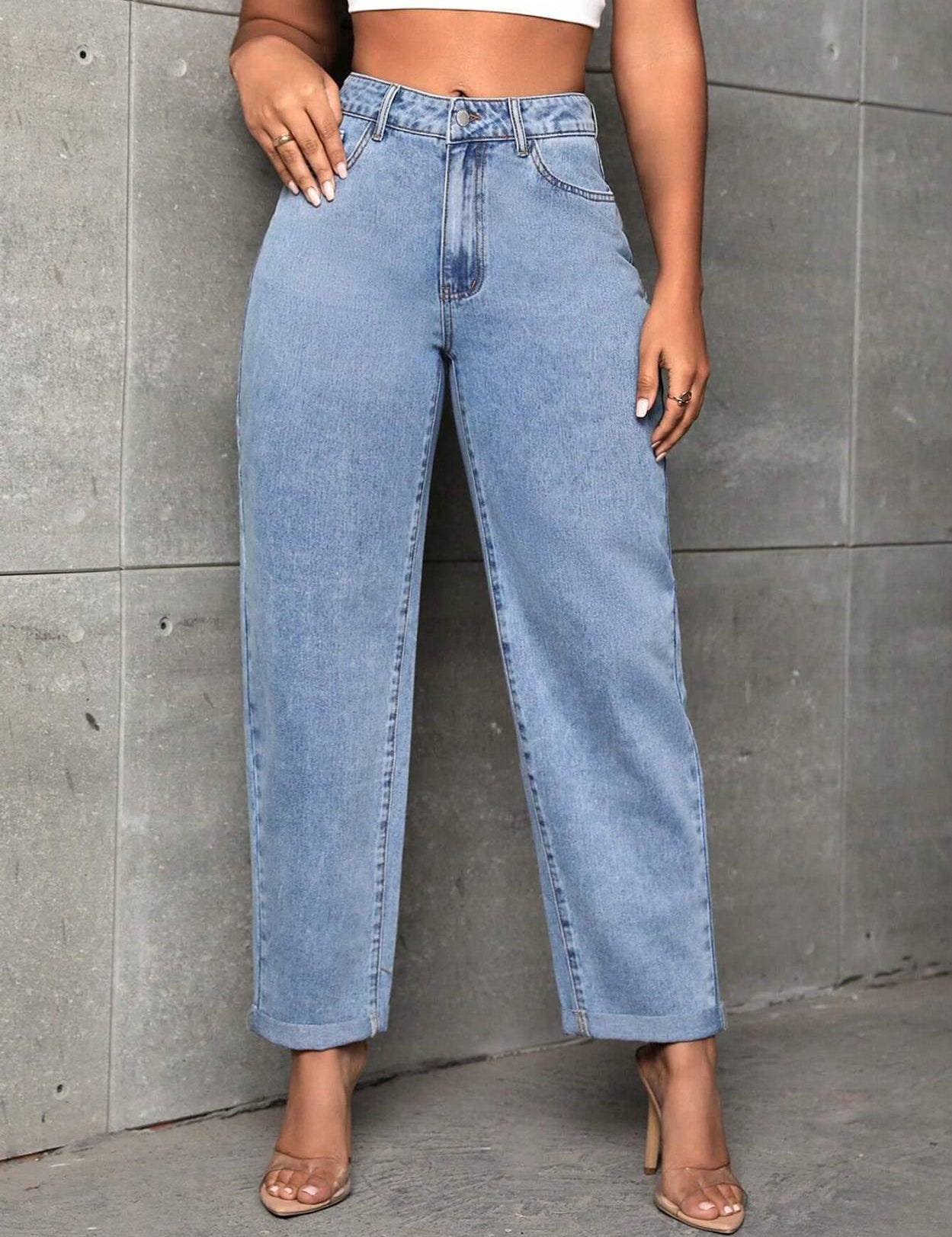 WomenRegularHighRiseLightBlueJeans-0.jpg_5.jpg