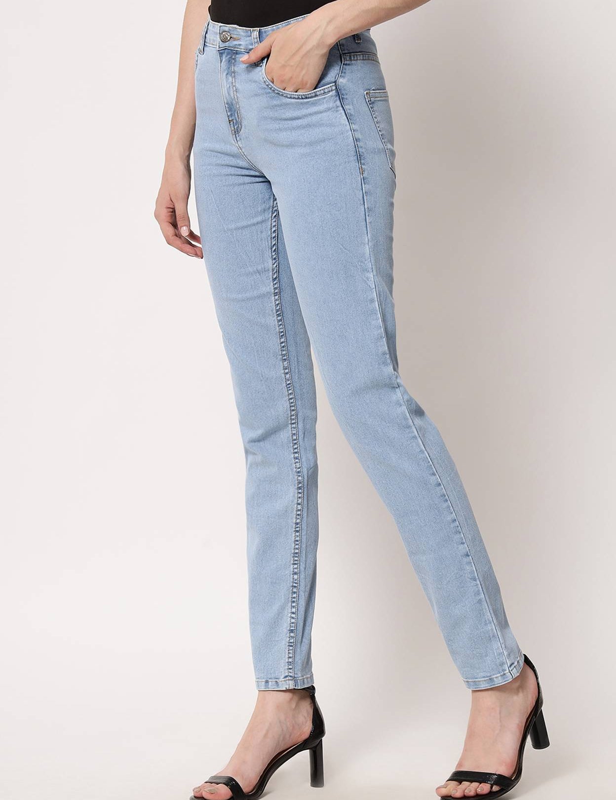 WomenRegularHighRiseLightBlueJeans-1_jpg_189dd91f-c595-4776-8c0b-b0ae914bdfbe.jpg