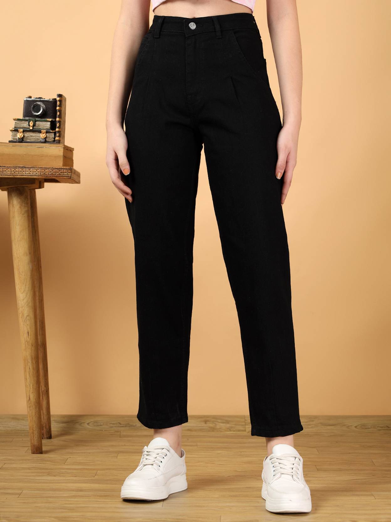 KOTTY Women Slim High Rise Black Jeans