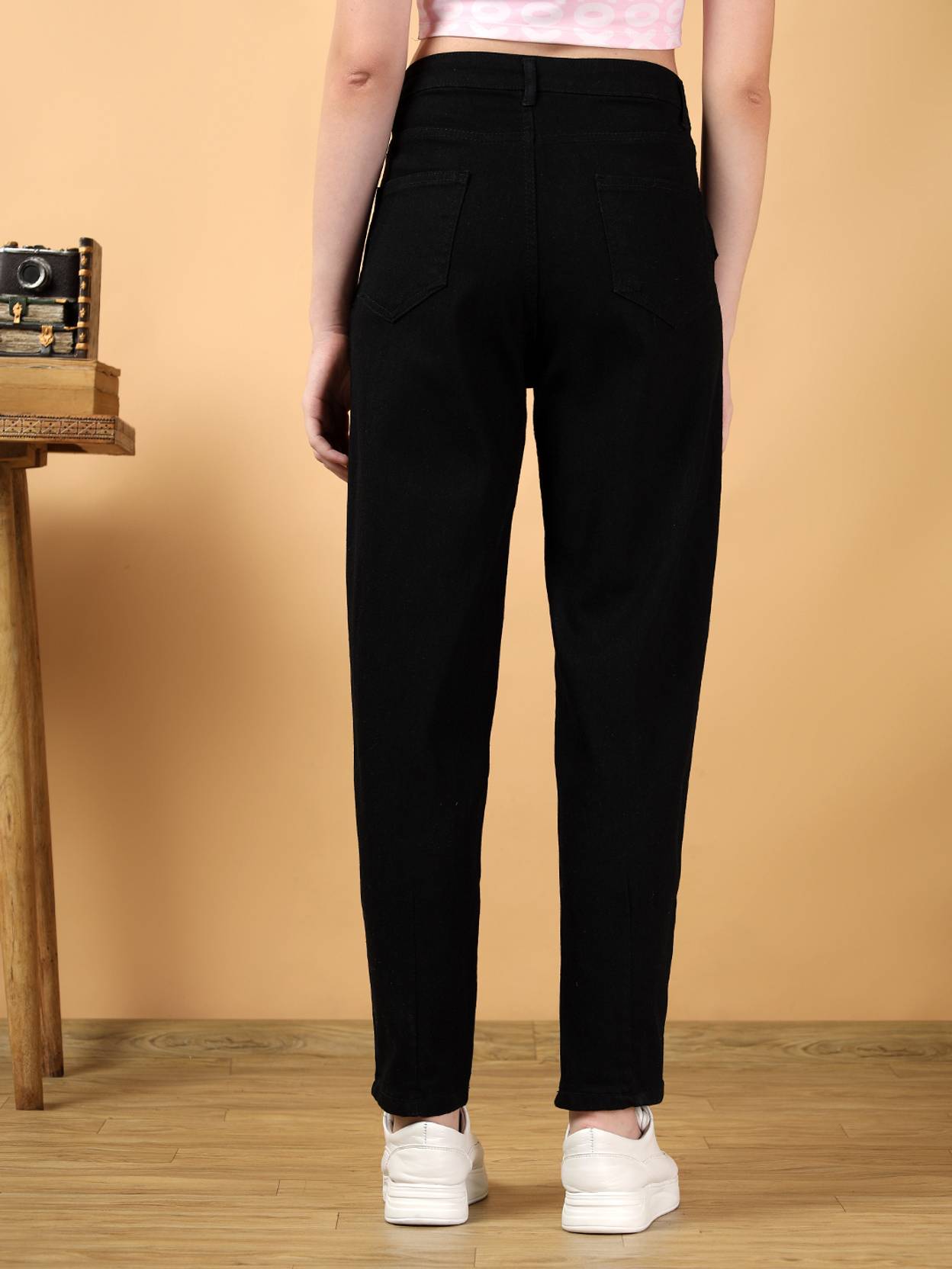 KOTTY Women Slim High Rise Black Jeans